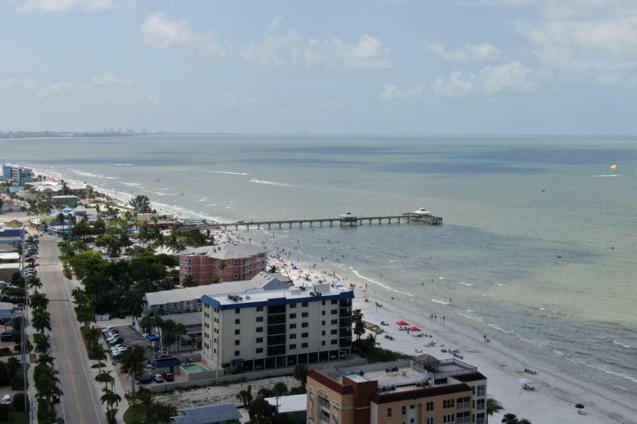 Estero Island Apartment With Boat Dock Fort Myers Beach Eksteriør billede